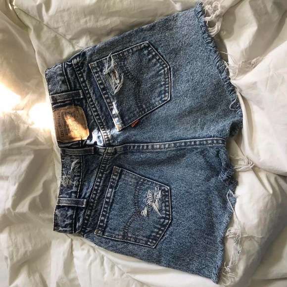 Vintage Distressed Levi’s Orange Tab Shorts - Picture 5 of 5